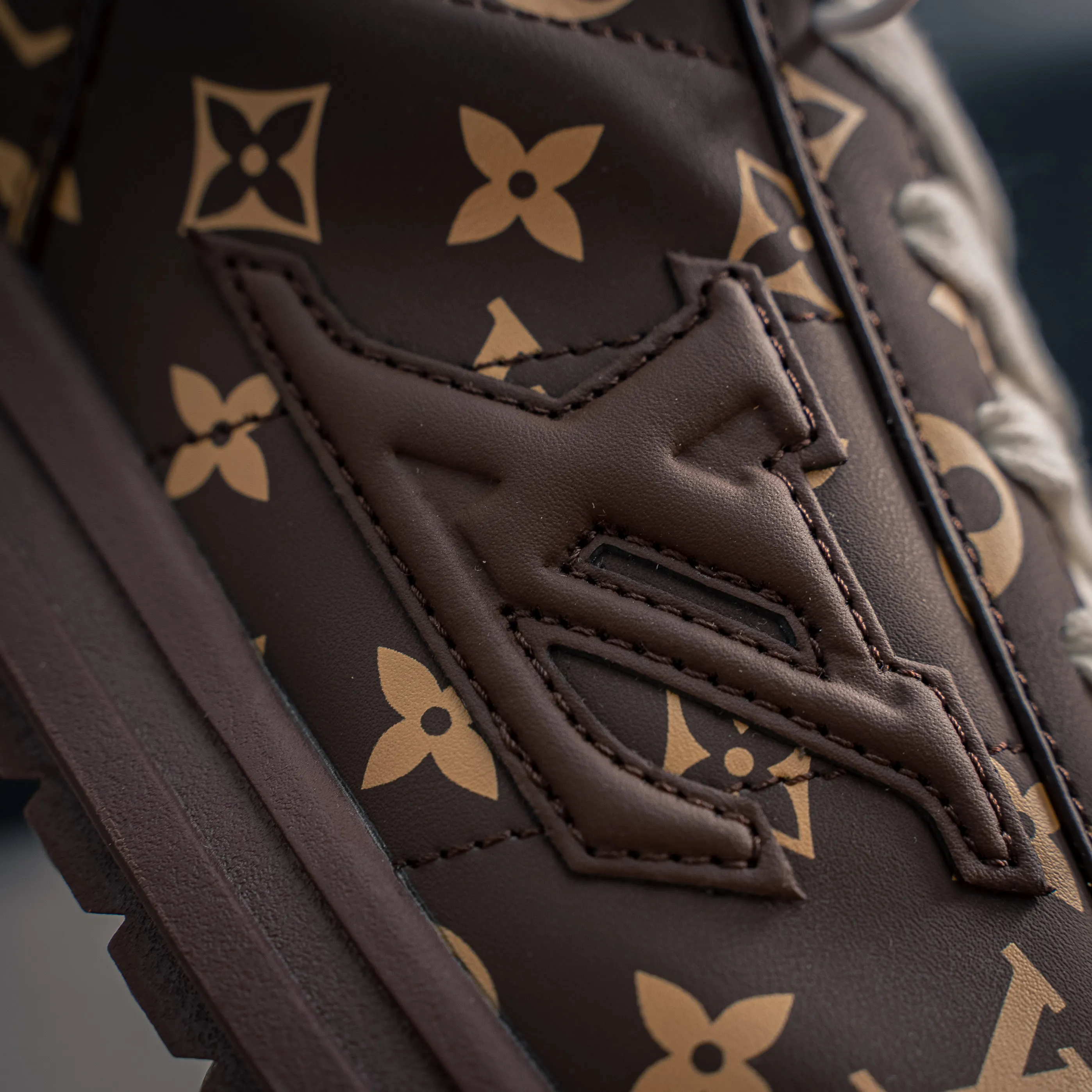 # LOUIS VUITTON x Nigo lv Buttersoft Cowhide Leather FW 25 Lace-Up Low-Top Shoes Same Style